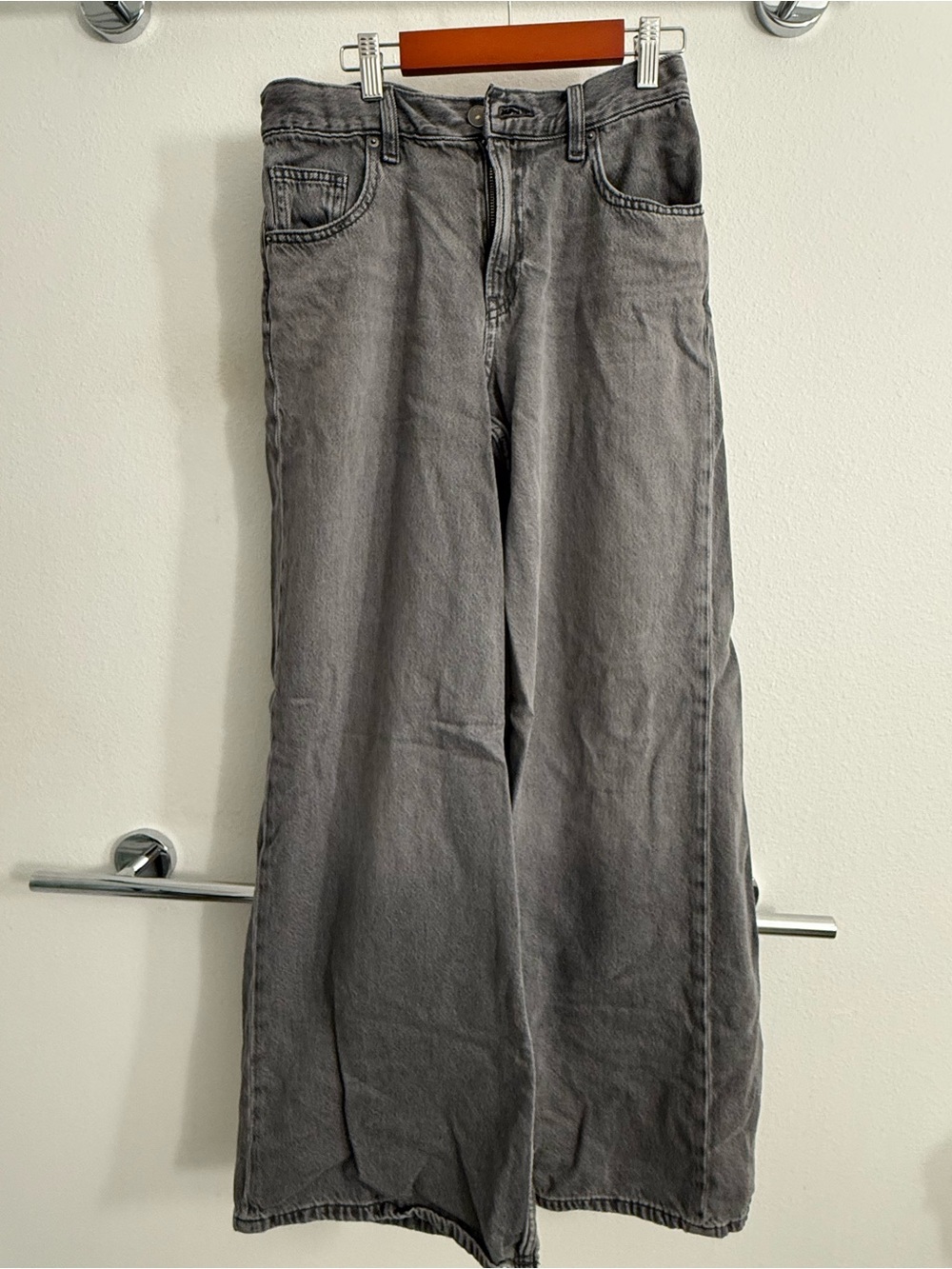 Uniqlo Women's Gray Wide Leg Jeans